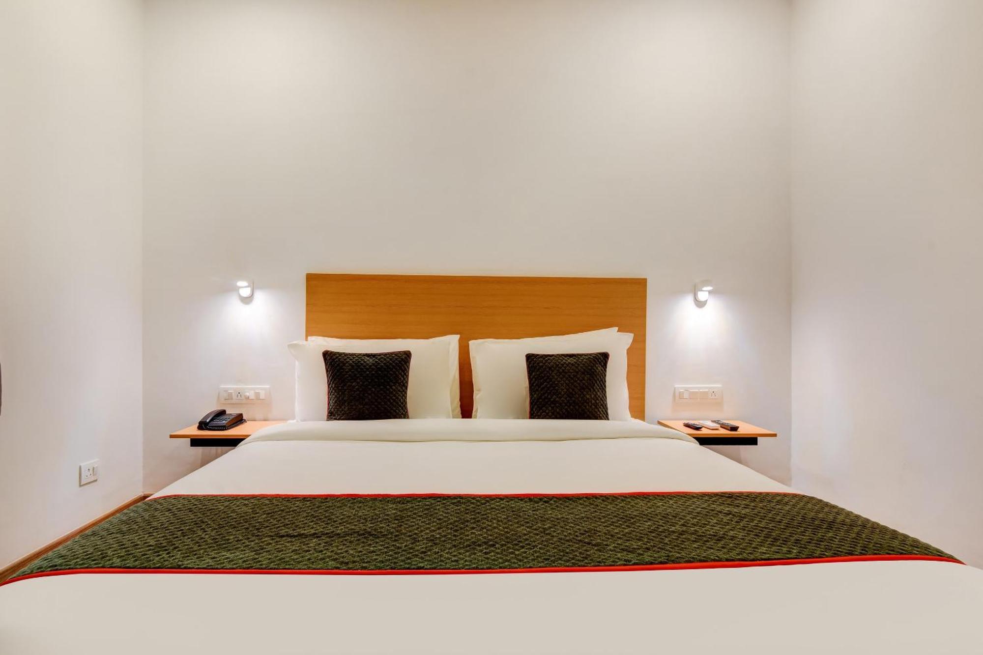 Townhouse 207 Hotel Downtown My Stay ジャイプール エクステリア 写真